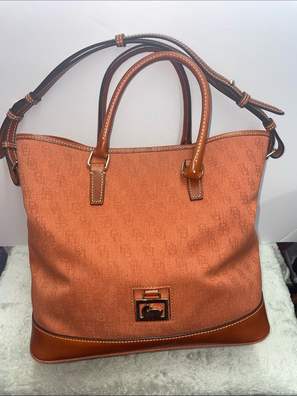 Dooney & Bourke ‘Chelsea’ Shopper